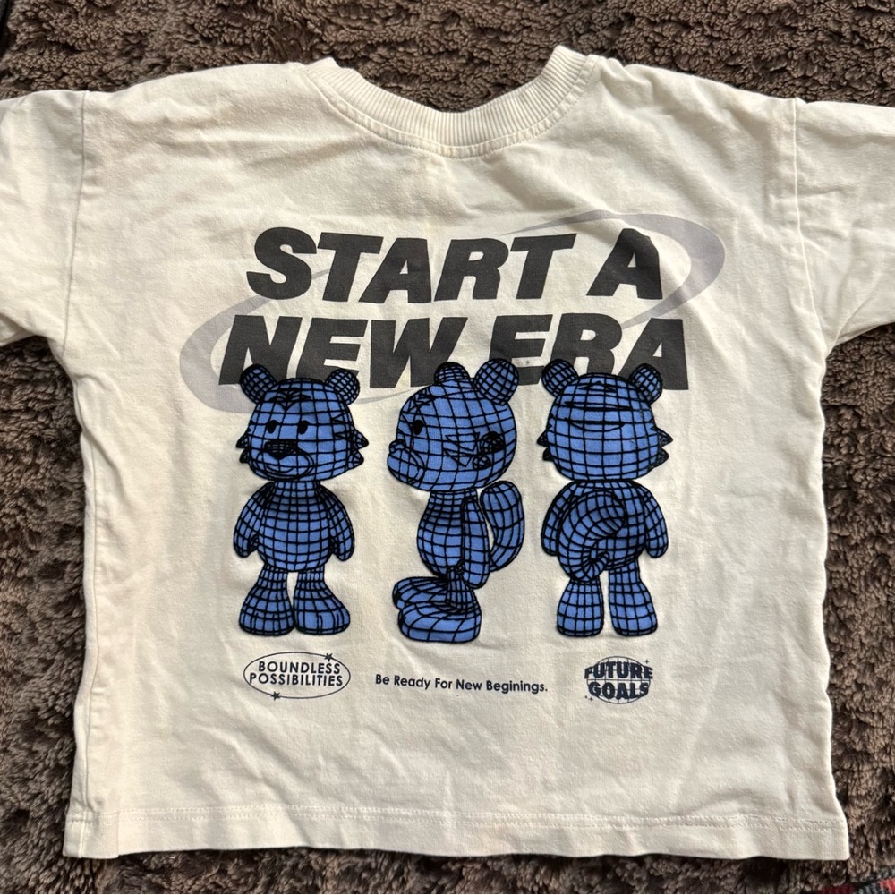 Zara Cream and Blue Graphic Tee Short Sleeve